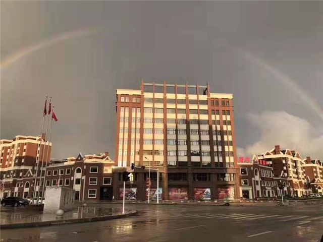 图片25.jpg 图片25.jpg